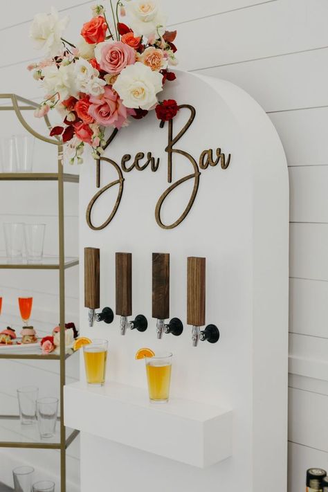 Unique Wedding Rentals, Diy Beer Bar Wedding, Wedding Drinks Station, Beer Tap Wall, Wedding Shower Drinks, Wedding Mobile Bar, Beer Bar Wedding, Party Cart, Modern Romance Wedding