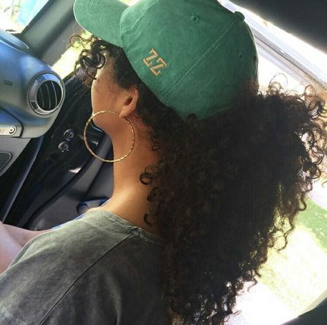 @sevaneparoyan Hair With Hat, Cap Hairstyles, Woman With Curly Hair, Pelo Afro, Curly Hair Inspiration, Low Ponytail, Curly Girl, Hair Dos, Curled Hairstyles