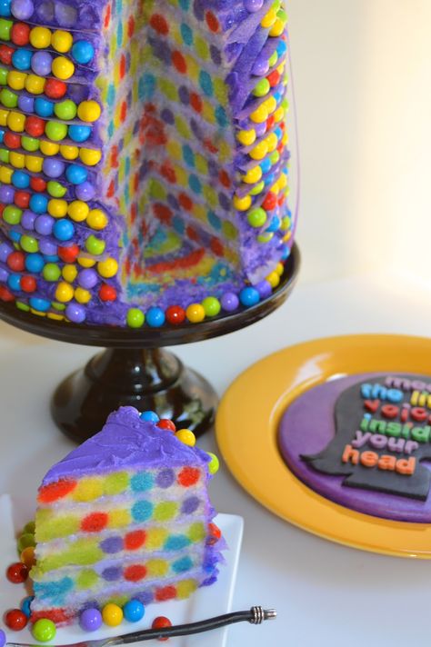 Once Upon A Pedestal: Inside Out Movie Cake / Disney Pixar Surprise Inside Inside Out Food Ideas, Inside Out 2 Birthday Cake, Inside Out 2 Party, Inside Out Cake, Inside Out Birthday Party, Inside Out Party Ideas, Surprise Inside Cake, Disney Baking, Movie Cake