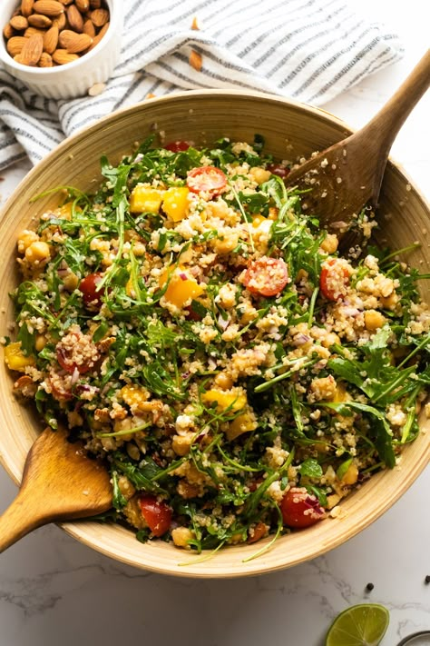 Crunchy, tangy, sweet, and nutty, this Quinoa Arugula Salad with goat cheese has all the textures and flavors you love in a hearty salad! Quinoa Salads, Arugula Quinoa Salad, Quinoa And Arugula Recipes, Quinoa Goat Cheese, Quinoa Goat Cheese Salad, Tabule Salad With Quinoa, Arugula Goat Cheese Salad, Arugula Recipes, Making Quinoa