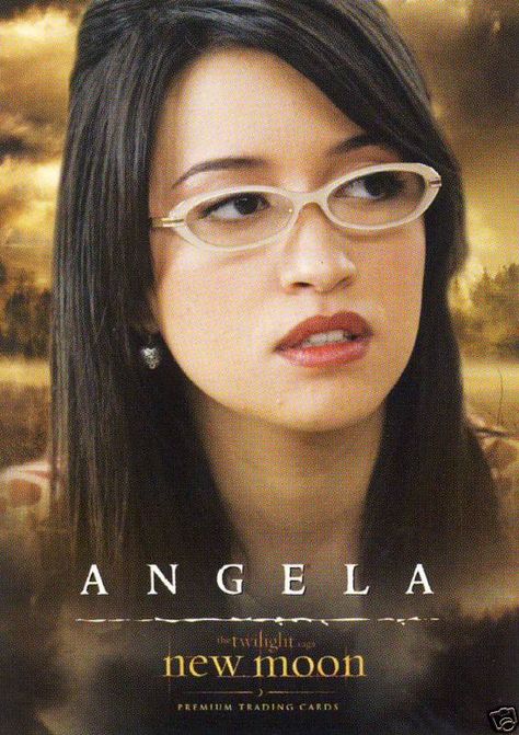 #TwilightSaga #NewMoon - Angela Weber #26 Angela Weber Twilight, Angela Twilight, Twighlight Saga, Angela Weber, Movie Character Ideas, Stephenie Meyer Books, Spider Monkeys, Christian Serratos, Twilight Saga New Moon