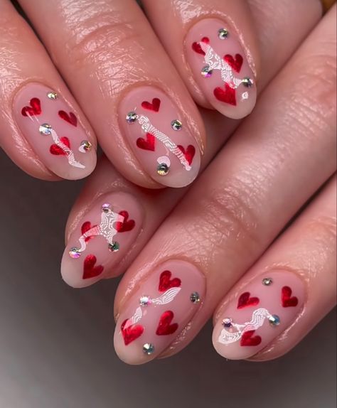 Gel Polish Heart Design, Nails Almond Valentines, Almond Valentines Nails, Valentines Nails Almond, Aesthetic Almond Nails, Nail Hearts, Short Valentines Nails, Gel Short Nails, Nails Pink Heart