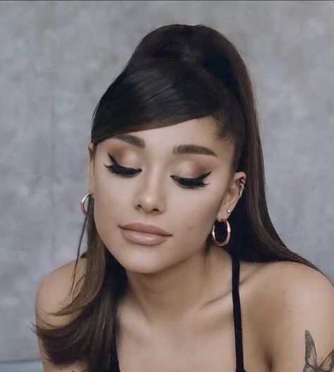 ariana grande | Ariana grande makeup, Ariana grande hair, Ariana grande images Ariana Grande Eyes, Ariana Grande Makeup, Ariana Grande Hair, Ariana Grande Images, Ariana Grande Fans, Ariana Grande Cute, Ariana Grande Style, Ariana Grande Wallpaper, Ariana Grande Photoshoot