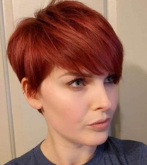 Stylish short hair cut Short Red Hair, Hair Color For Women, Best Short Haircuts, Penteado Cabelo Curto, Short Pixie Haircuts, Red Hair Color, Short Hair With Layers, Pixie Hairstyles, Short Hair Cuts For Women