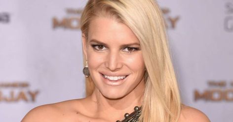 It's undeniable that Jessica Simpson is in great shape. But it didn't come easy for the country singer turned business mogul. Simpson sticks to a diet to maintain her figure. Here's exactly what she eats. Jessica Simpson Diet Plan, Jessica Simpson Diet, Country Singer, Health Articles, Diet Pills, Country Singers, Jessica Simpson, Diet Plan, The One