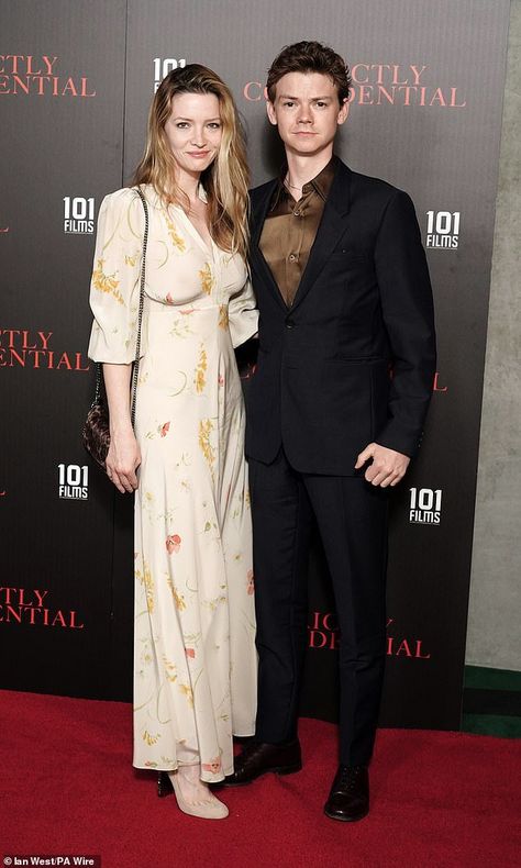 Talulah Riley looked stunning as she cozy up with her husband Thomas Brodie-Sangster for the special screening of Damian Hurley’s Strictly Confidential on Wednesday. The actress, 38, walked the red carpet at the Everyman Chelsea in London with her husband, 33. The Pride and Prejudice star – who was previously married to Elon Musk – […] Damian Hurley, Talulah Riley, Artful Dodger, Thomas Sangster, Ideal Type, Brodie Sangster, Game Of, Looking Dapper, Alain Delon