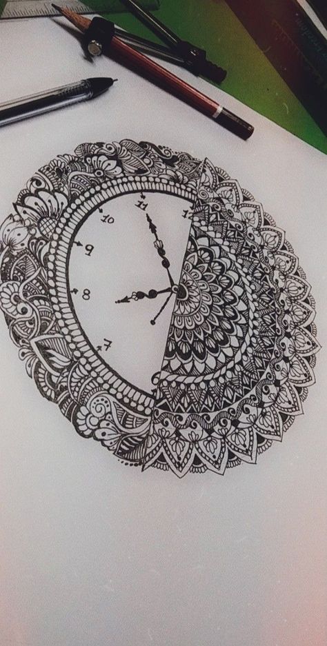 Small Mandala Art, Clock Doodle, Doodle Art Mandala, Aesthetic Mandala Art, Butterfly Mandala Art, Clock Mandala, Aesthetic Mandala, Simple Animals, Mandala Simple