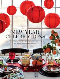 Chinese New Year Table Setting, Chinese Table Setting, Lunar New Year Outfit, Tet Decor, Asian Food Photography, Chinese New Year Cookies, Chinese New Year Decoration, Chinese Party, Chinese New Year Food