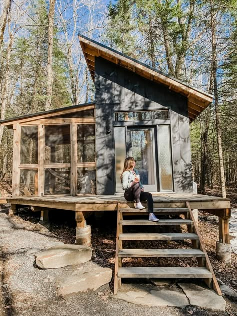 Camper In The Woods, Tiny House From Shed, Shed Airbnb, Rustic Tiny House Cabin, A Frame Cottage, Shed Roof Cabin, Sustainable Tiny House, Shipping Container Tiny House, Frame Cottage