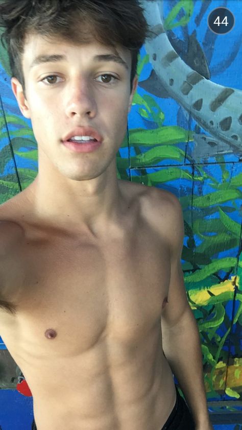 Cameron Dallas Cameron Dallas Shirtless, Macon Boys, Cam Dallas, Just Go With The Flow, Cameron Alexander Dallas, Carter Reynolds, Magcon Boys, Male Celebrities, Cameron Dallas