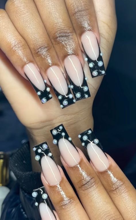 #frenchnails #blacknaildesigns #pearlnails #naildesign #nailideas Black Nails With Pearls, French Tips With Pearls, Pearls Nails, Gell Nails, Fake Nails Long, Black French Tips, Hair Braider, Sixth Form, Festive Nail Art