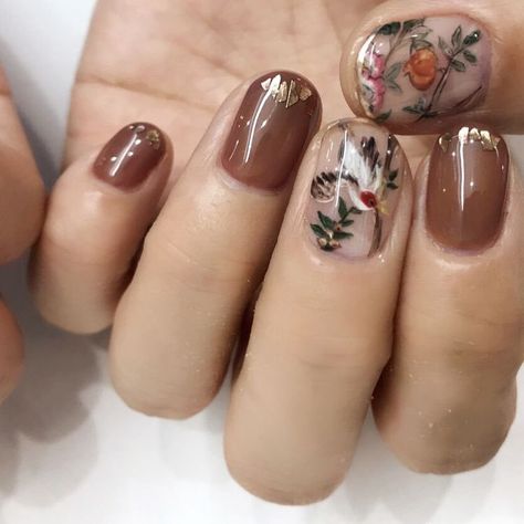 Image Academia Nails, Dark Academia Nails, Inspiring Nails, Nails Floral, Fall Nail Art Designs, Colorful Nail, Floral Nail, Floral Nail Art, Instagram Nails