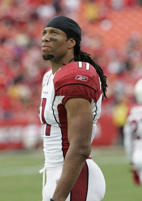 Arizona Cardinals WR Larry Fitzgerald..  to2ne Squat Variations, Larry Fitzgerald, Nfl Arizona Cardinals, Sports Hero, Fantasy Sports, Nfl Players, Nhl Hockey, Arizona Cardinals, Fantasy Football