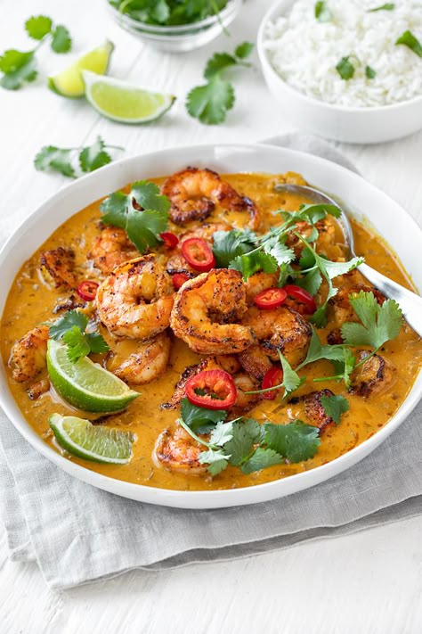 This coconut curry shrimp is mildly spicy and creamy, and brimming with Thai-inspired flavors such as curry paste, lemongrass, and ginger! | thecozyapron.com #coconutcurryshrimp #coconutcurryshrimprecipe #coconutcurryshrimpeasy Coconut Curry Shrimp, Curried Lentil Soup, Prawn Recipes, Curry Shrimp, Spicy Pork, Curry Dishes, Shrimp Dishes, Jasmine Rice, Coconut Curry