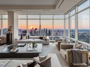 View 14 photos of this $32,000,000, 3 bed, 5.0 bath, 4500 sqft condo located at 151 E 58th St PENTHOUSE 53W, New York, NY 10022 built in 2005. MLS # 5178078. Apartamento New York, New York Aesthetic City Apartments, Appartement New York, Nyc Penthouse, New York Penthouse, Apartment Luxury, Luxury Penthouse, Architecture Model Making, New York Apartment