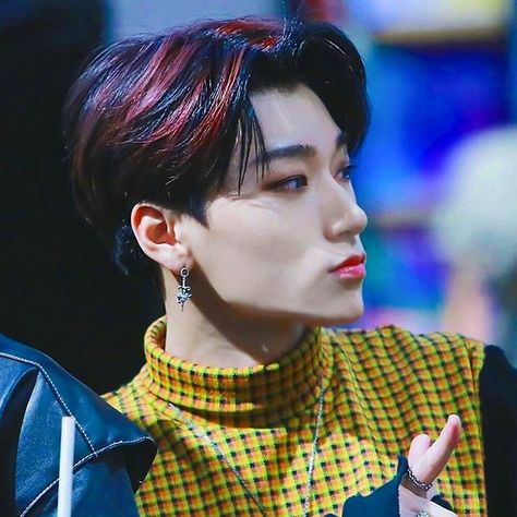 San Yeosang, Sharp Jawline, Male Idols, San Ateez, Sans Cute, Choi San, Woo Young, Kim Hongjoong, World Domination