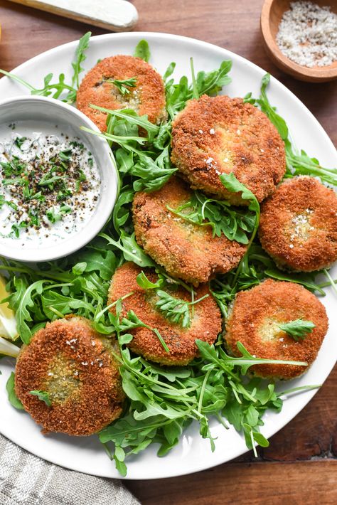 Sardine White Bean Cakes (Croquettes de Sardine) Canned Fish Recipes, Bean Patties, Creamy White Beans, Sardine Recipes, Stuffed Pepper Dip, French Lentils, Bean Cakes, Canadian Food, Lentil Salad