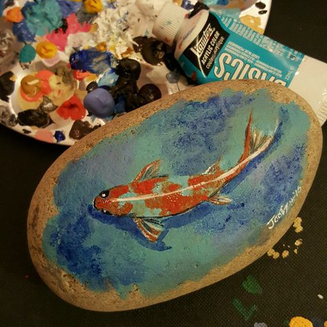 Goldfish. Painted Rock. #paintedstones #goldfish Art Fish Painting, Painting Fish, Art And, Art Fish, Rock And Pebbles, Lion Fish, Painting Rocks, Rock Painting Art, Fish Painting