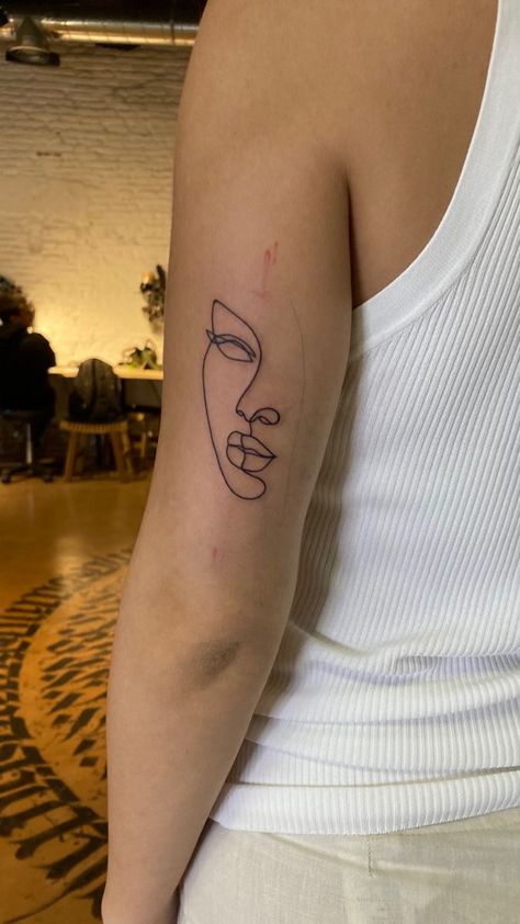 Abstract minimal face tattoo... Tattoo Ideas Big Women, Abstract Minimalist Tattoo, Face Fine Line Tattoo, Abstract Faces Tattoo, Minimal Face Tattoo, Faces Tattoo Minimalist, Abstract Tattoo Designs Minimalist, Outline Face Tattoo, Minimalist Face Tattoo