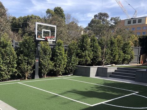 Front Yard Basketball Court, Goalrilla Basketball Hoop, Outdoor Basketball Court Aesthetic, Basketball Court Backyard, Backyard Basketball, Backyard Sports, Basketball Ring, Outdoor Basketball Court, Pool Basketball