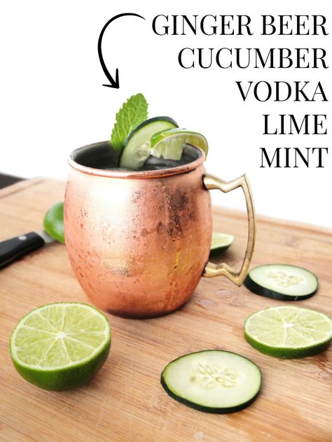 This cucumber Moscow mule is taste similar to spa water but in cocktail form! This easy to make cocktail takes cucumber, mint, lime, vodka, and ginger beer to make a delicious and refreshing cocktail for relaxing. Spa Water Mule perfect for wedding showers too. // www.ElleTalk.com Cocktail Moscow Mule, Cocktail Vodka, Cucumber Vodka, Cucumber Detox Water, Easy To Make Cocktails, Vodka Lime, Moscow Mule Recipe, Mule Recipe, Refreshing Summer Cocktails