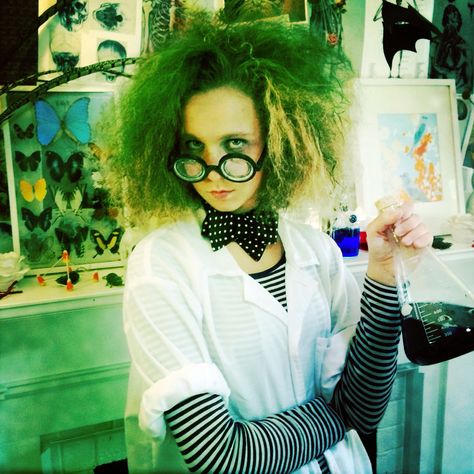 Mad Scientist Diy Costume, Mad Scientist Costume Female, Mad Scientist Woman, Scientist Costume Women, Mad Scientist Costume Women's, Crazy Scientist Costume, Mad Scientist Halloween Costume, Mad Scientist Costume, Scientist Costume