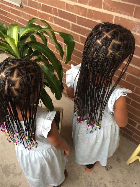 Single Braids natural hair Instagram: @_beautiful.by.nature_ Single Plaits Natural Hair, Single Braids Natural Hair, Plaits Natural Hair, Braids Natural Hair No Weave, Single Plaits, Braids Natural Hair, Braids Natural, Braiding Hair Colors, Individual Braids