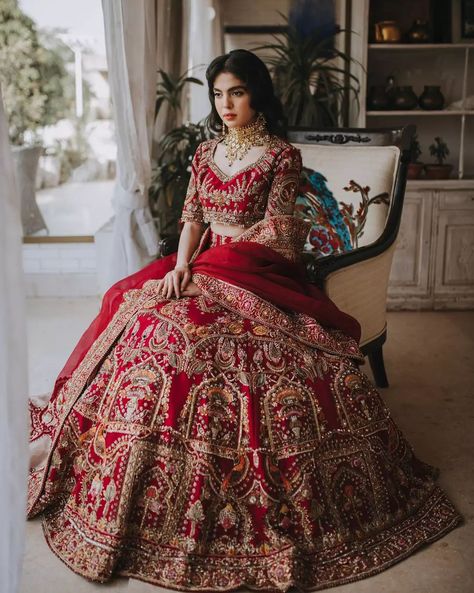 Beautiful Gown Designs, Latest Bridal Lehenga Designs, Best Indian Wedding Dresses, Bridal Lehenga Online, Indian Bridesmaid Dresses, Red Bridal Dress, Bridal Lehenga Designs, Latest Bridal Lehenga, Lehenga Red