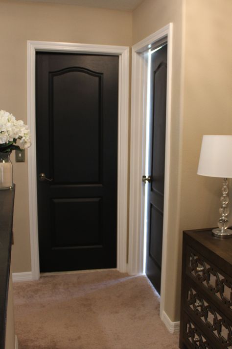 House of Black Doors - Frills & Drills Beige Walls With Black Doors, Beige Walls Black Doors, Black Bedroom Doors, Inside Doors Ideas, Sala Beige, White And Beige Bedroom, Brown Interior Doors, Painting Interior Doors Black, Charleston Farmhouse