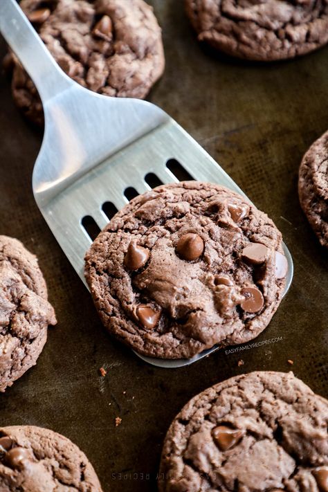 These easy cake mix cookies are so chocolatey and delicious! With just 4 ingredients and only 19 minutes to make, Devil’s Food Cake Cookies are super simple and fast to make, too. Chewy chocolate Devil’s Food Cookies are studded with melty chocolate chips for double-chocolate bliss. Easy Cake Mix Cookies, Cake Cookies Recipe, Double Chocolate Chip Cookie Recipe, Chocolate Cake Mix Cookies, Cake Box Cookies, Devil's Food Cake, Chewy Chocolate Cookies, Devils Food Cake Mix Recipe, Food Cookies