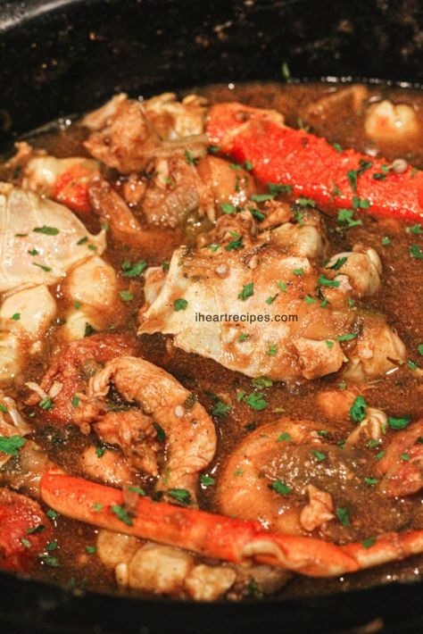 Slow Cooker Faux Gumbo | I Heart Recipes File Gumbo Recipe, Seafood Gumbo Recipe Easy, Gumbo Slow Cooker, Gumbo Recipe Crockpot, New Orleans Cooking, Andouille Sausage Gumbo, Gumbo Recipe Easy, Chicken Sausage Gumbo, Gumbo File