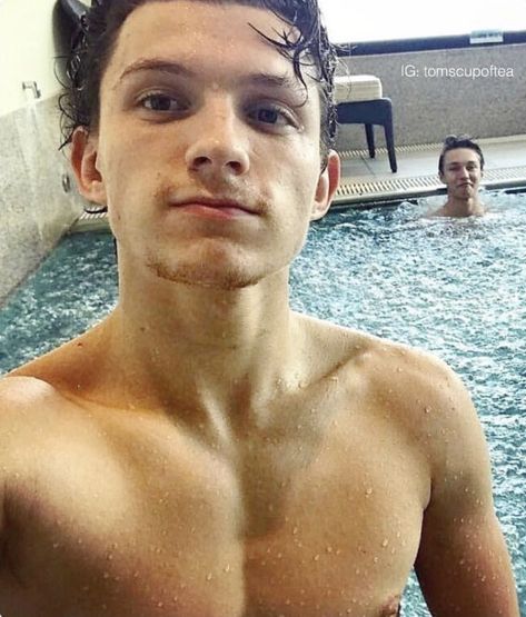 Haz Osterfield, Tom Holland Abs, Harrison Osterfield, Tom Holland Imagines, Tom Parker, Tom Holland Peter Parker, Tom Holland Spiderman, Tommy Boy, Marvel Actors