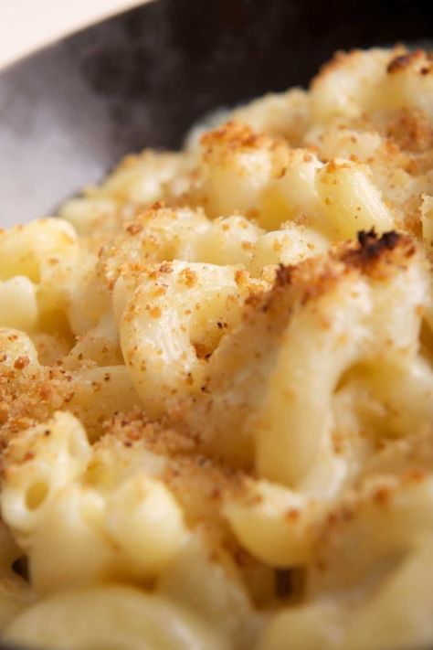 Grill Mac And Cheese, Grilled Mac And Cheese, Magnolia Table Recipes, Grilled Sandwich Recipe, Joanna Gaines Recipes, Macaroni Grill, Cheese Macaroni, Boxed Mac And Cheese, Best Mac And Cheese