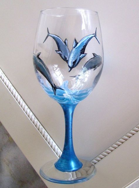 Bottle Nose Dolphin, Pod Of Dolphins, Dolphin Decor, Wine Glass Designs, Dolphin Lover, Peacock Jewelry, Wedding Wine Glasses, Hand Painted Glasses, Wine Glass Crafts