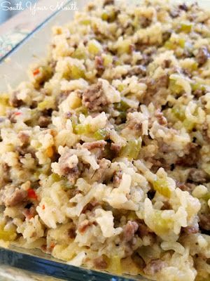 South Your Mouth: Sausage & Rice Casserole Jailhouse Rice, Ground Beef And Sausage, Sausage And Rice Casserole, Recipe With Rice, Sausage Rice, Yummy Casserole Recipes, Arroz Frito, Rice Side Dishes, Diner Recept