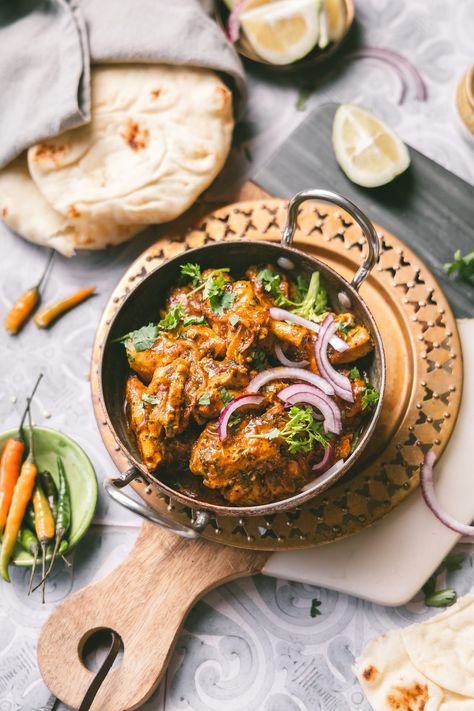 Indian Curry Photography, Tibet Recipes, Pickled Chicken, Food Iranian, Persian Food Iranian Cuisine, Curry Photography, Achari Chicken, Indian Chicken Curry, Iranian Cuisine