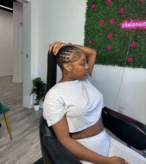 Knotless Ponytail, Wavy Hair Sew In, Types Of Hair Brushes, Small Knotless, High Ponytail Hairstyles, Twisted Hair, Birthday Hairstyles, Goddess Braids Hairstyles, Edges Hair