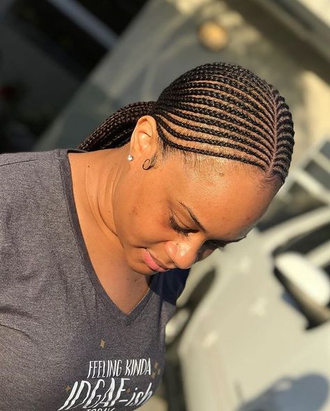 Straight Back Natural Hair, African Cornrows Natural Hair, Straight Up Hairstyles Braids 2024, Yeboyebo Hairstyle, Middle Part Cornrows, Straight Up Cornrows Black Women, Small Lines Hairstyle, Freehand Hairstyle For Black Women, Small Lines Cornrows With Natural Hair