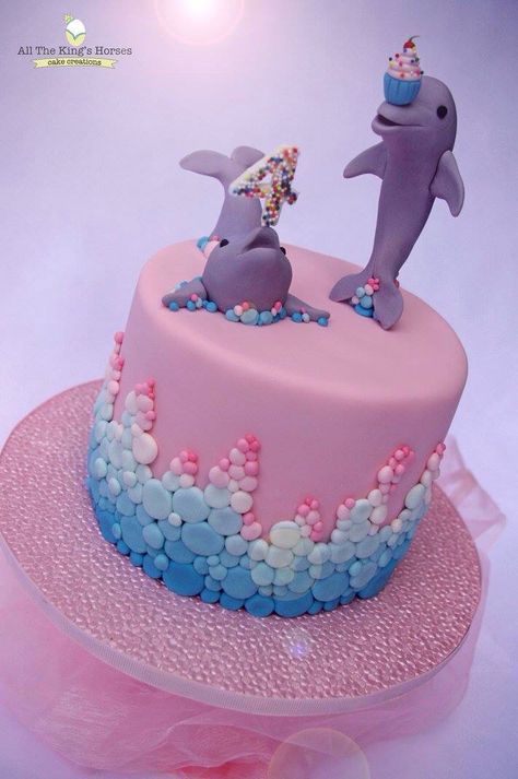 Bubbles Dolphins Cake, Dolphin Birthday Party, Horses Cake, Dolphin Birthday Cakes, Dolphin Cake, Dolphin Birthday Parties, Dolphin Birthday, Cake Fancy, Dolphin Cakes