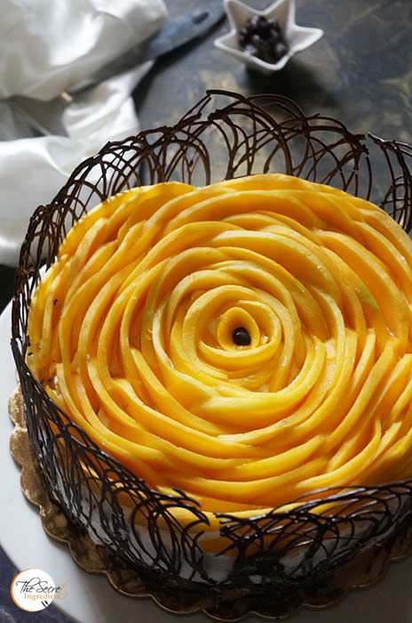 Fresh Mango Cake, Wedding Cakes Summer, Mango Flower, Mango Tart, Lemon Tarts, Icing Ideas, Summer Cake, Mango Cake, Summer Cakes