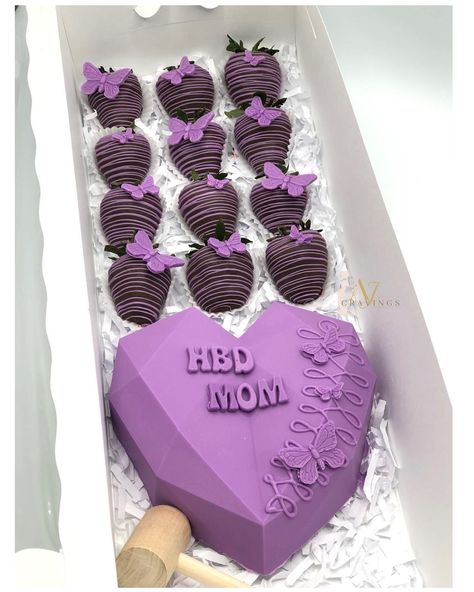 Purple Breakable Heart, Sweets Business, Smash Heart, Breakable Hearts, Chocolate Business, Popsicles Cake, Strawberry Ideas, Breakable Heart, Strawberry Box