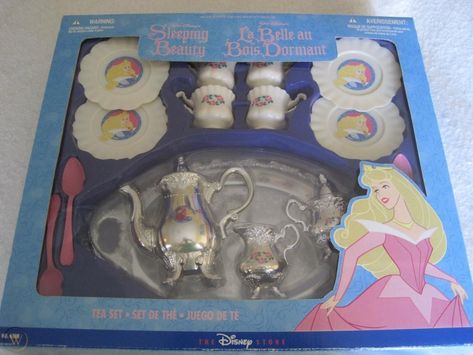 Disney Store Toys, Barbie Disney, Sleeping Beauty 1959, Toy Tea Set, Disney Merch, Disney Princess Dolls, 24th Birthday, Disney Sleeping Beauty, Princess Aurora