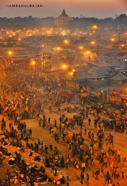 Allahabad City Photography, Kumbh Mela Photography, Desi Pinterest, Namaste India, Kumbh Mela, Saraswati Goddess, India Facts, India Photography, History Of India