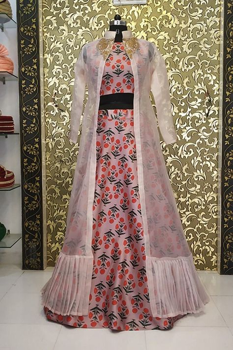 Western Kurti Designs Latest, Dresses Wallpaper, Western Kurti, Indowestern Lehenga, Lehenga Top, Beautiful Lehenga, Lehenga Saree Design, Long Gown Design, Kurti Designs Latest