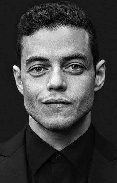 Elliot Alderson, Actor Headshots, 얼굴 그리기, Face Drawing Reference, Rami Malek, Face Reference, Face Photography, Celebrity Portraits, Portrait Sketches