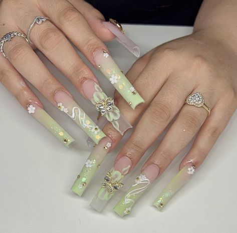 follow simon for more Rhinestone Nail Ideas, Subtle Nail Art, Mint Green Nails, Green Acrylic Nails, La Nails, Nails Design With Rhinestones, Glamorous Nails, Bling Nails, Nail Pro