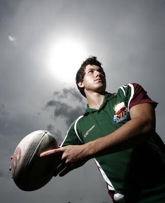 Photographer unknown Athlete Portrait, Rugby Photography, Rugby Funny, Rugby Pictures, Sport Portraits, Male Senior Pictures, Portrait Shoot, Rugby Fashion, Rugby Player