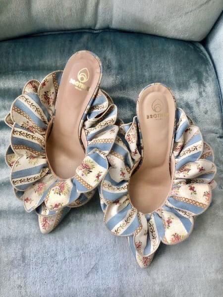 Upcycle Shoes, Brother Vellies, Shoe Art, Crazy Shoes, Marie Antoinette, Dream Shoes, Shoe Obsession, Shoe Lover, Mode Inspiration