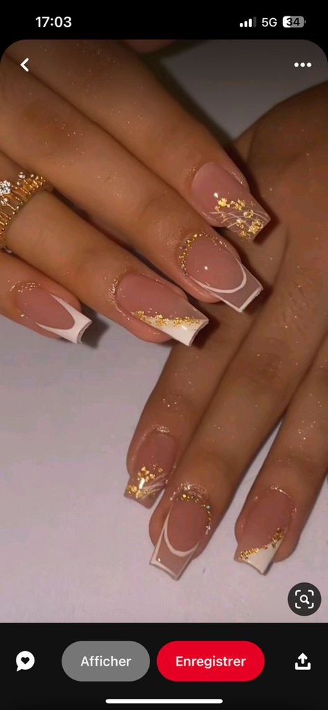 Illuminous Nails, Short Nails Ideas Gold, Short Square Gold Nails, Gold Short Nail Designs, Short Square Acrylic Nails Gold, Hoco Nails Square, Fall Square Nails Short, Gold Nail Designs Short, White And Gold Nails Simple