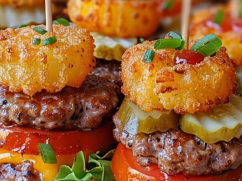 Best Sausage Ball Recipe, Pink Lemonade Recipes, Best Beef Jerky, Mini Cheeseburger, Mini Hamburger, Mini Hamburgers, Baked Potato Casserole, Bangers And Mash, Pickle Slices